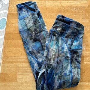 Lululemon leggings size 2